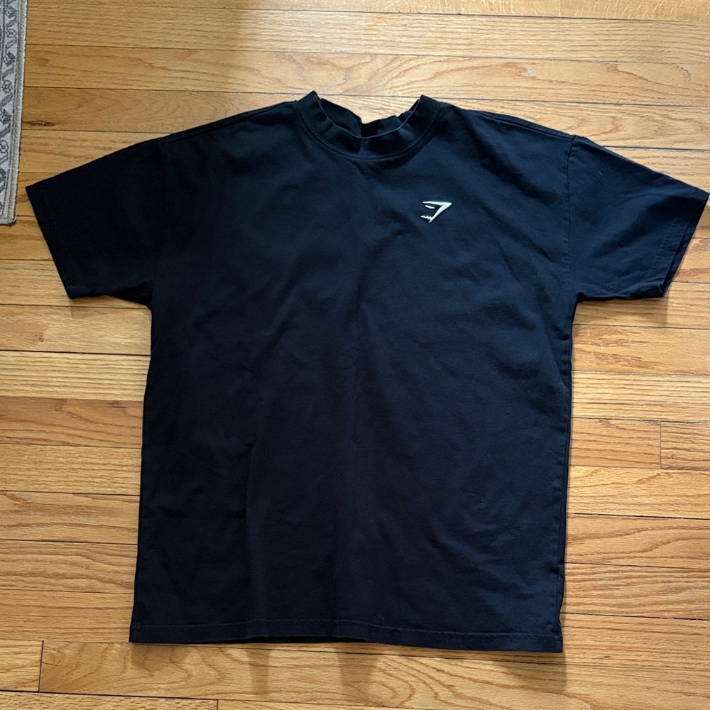 gymshark embroidered logo black t-shirt